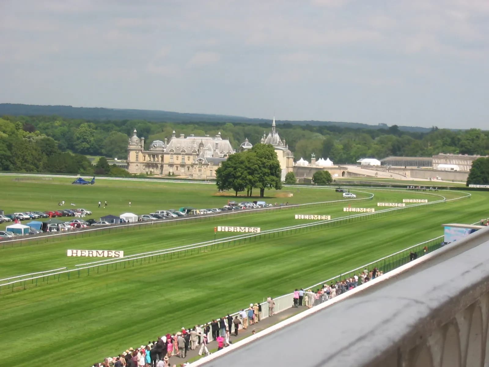 Hippodrome de Chantilly, où se court le Prix du Jockey Club